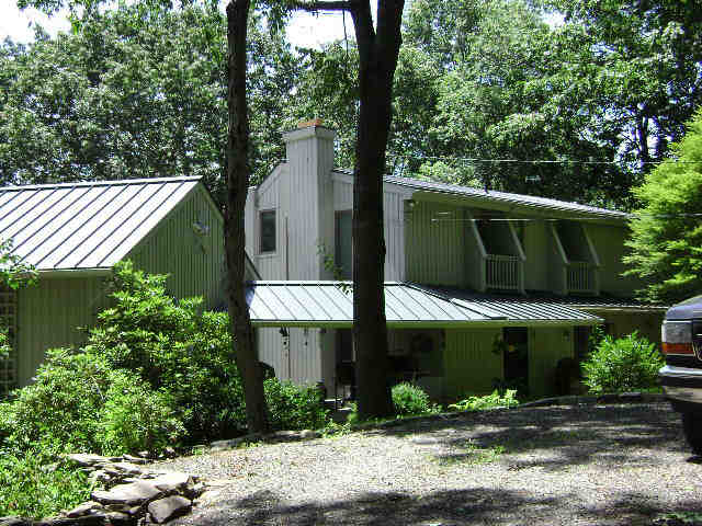 Building photograph for 51 PADDY HOLLOW RD